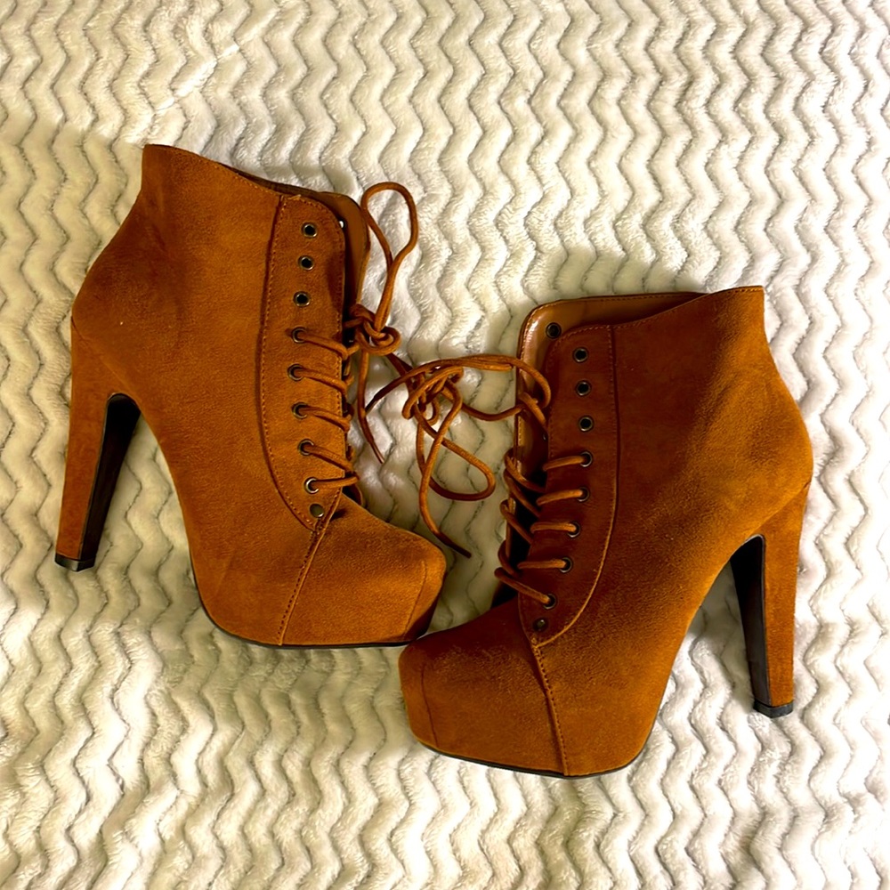 EVERYTHING MUST GO!! Suede Lace Up Bootie. Sz. 7.5 Color: Cognac